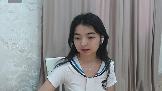 Shy Kira online show from 07-10-26, 08:50