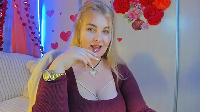 CoraSwon online show from 02-20-25, 06:57