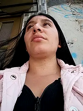 Nathalia-001 online show from 09-13-25, 03:34