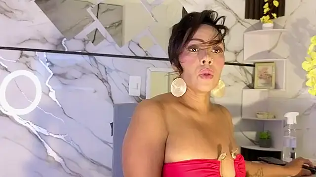 AmberNix online show from 07-18-26, 12:20