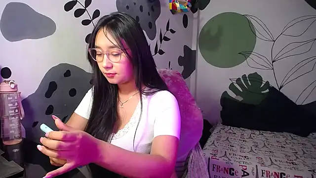 Snapshot of Anny_Angelic chatting on 05-24-26, 11:43 Anny Angelic online show from 05-24-26, 11:43