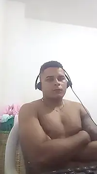 Snapshot of SaucyAffair0 chatting on 12-30-24, 01:04 SaucyAffair0 online show from 12-30-24, 01:04