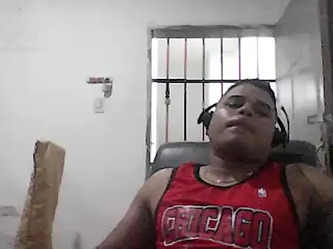 Snapshot of SaucyAffair0 chatting on 03-08-25, 11:18 SaucyAffair0 online show from 03-08-25, 11:18