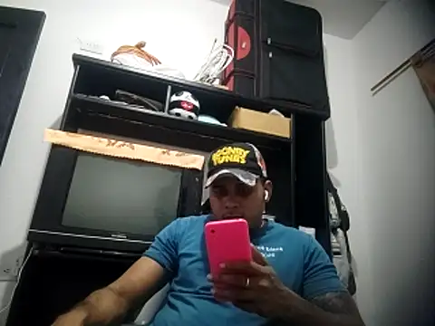 Snapshot of SaucyAffair0 chatting on 02-27-26, 02:11 SaucyAffair0 online show from 02-27-26, 02:11