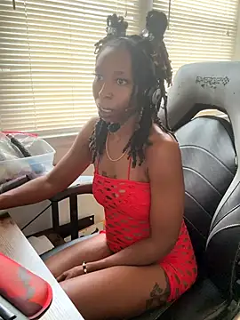 LeyaHoneybuns online show from 09-30-25, 03:17