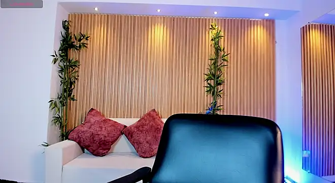 paulina sweett  online show from 02-24-26, 12:14