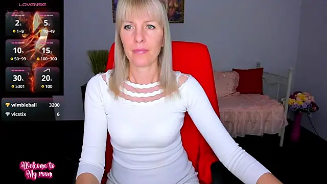 Snapshot of Anita_Tayson chatting on 03-11-25, 10:07 Anita Tayson online show from 03-11-25, 10:07