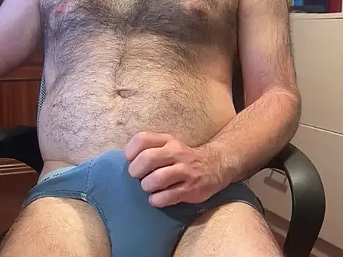 spanishairy online show from 10-23-25, 05:07