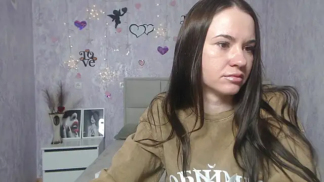 KaraCriegs online show from 03-01-25, 06:21