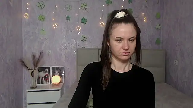 KaraCriegs online show from 03-23-25, 03:32