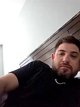 Snapshot of caliguy37 chatting on 06-25-26, 06:34 caliguy37 online show from 06-25-26, 06:34