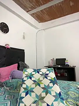 Iris love18 online show from 03-22-25, 07:31