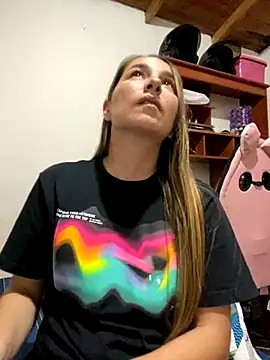 Iris love18 online show from 12-04-25, 12:20