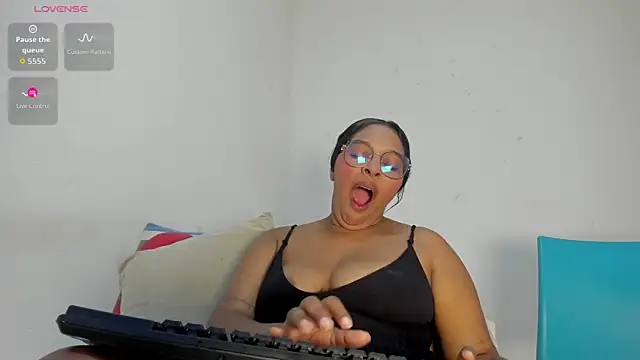 Maya Graham online show from 07-27-26, 07:26