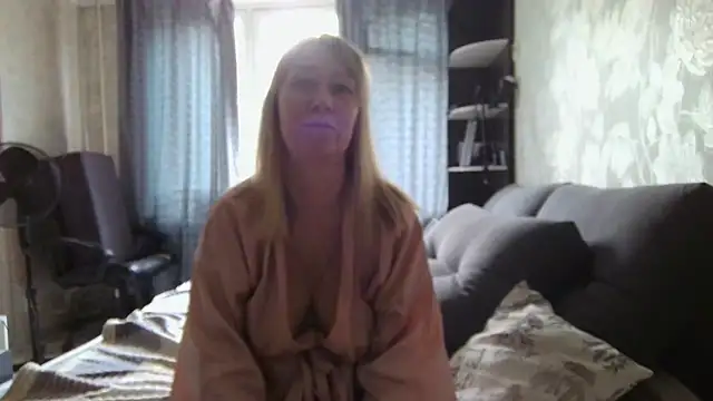 WindChristy online show from 06-19-26, 09:35