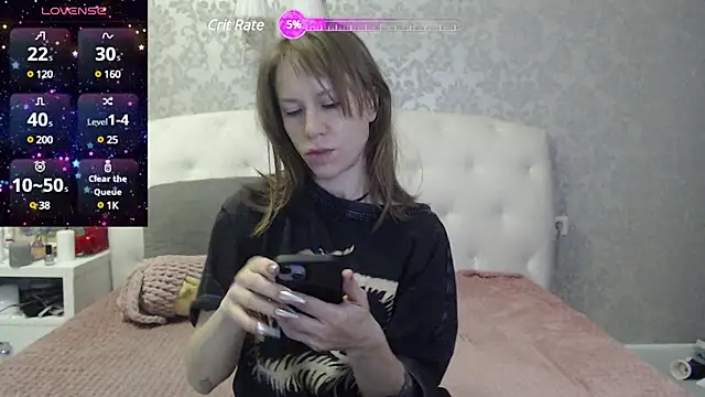 Snapshot of GinaAngelina chatting on 01-06-25, 08:07 GinaAngelina online show from 01-06-25, 08:07