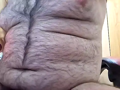 Snapshot of Javier_bear chatting on 12-29-24, 11:07 Javier bear online show from 12-29-24, 11:07