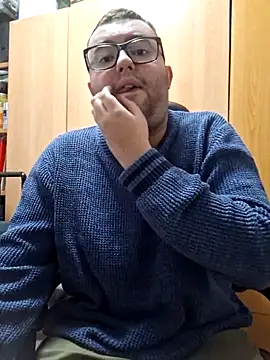 Snapshot of Javier_bear chatting on 03-04-25, 01:49 Javier bear online show from 03-04-25, 01:49