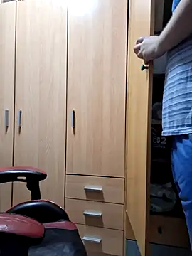 Javier bear online show from 11-02-25, 10:23