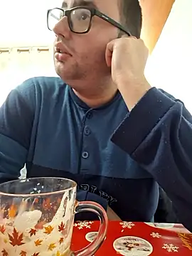 Javier bear online show from 01-18-26, 10:41