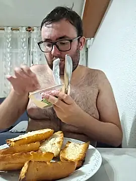 Javier bear online show from 06-30-26, 08:10