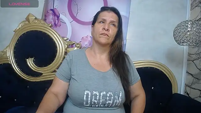 Snapshot of karito_mature17 chatting on 03-05-25, 07:06 karito mature17 online show from 03-05-25, 07:06