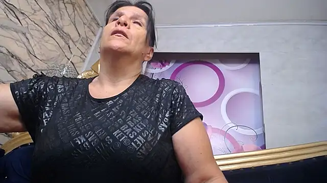 Snapshot of karito_mature17 chatting on 09-11-25, 11:10 karito mature17 online show from 09-11-25, 11:10