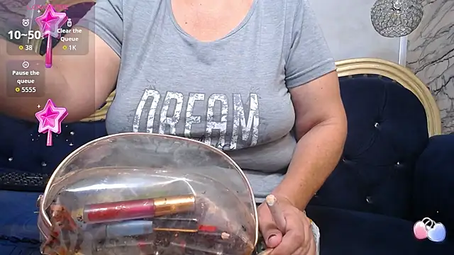 Snapshot of karito_mature17 chatting on 10-04-25, 11:19 karito mature17 online show from 10-04-25, 11:19