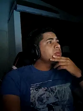 Snapshot of ElferXXX chatting on 02-19-25, 05:05 ElferXXX online show from 02-19-25, 05:05