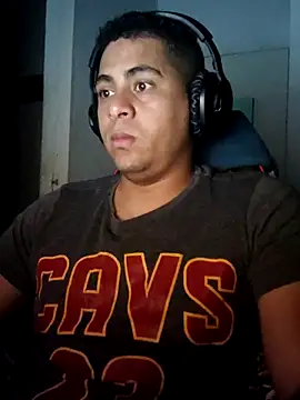 Snapshot of ElferXXX chatting on 02-28-25, 04:32 ElferXXX online show from 02-28-25, 04:32