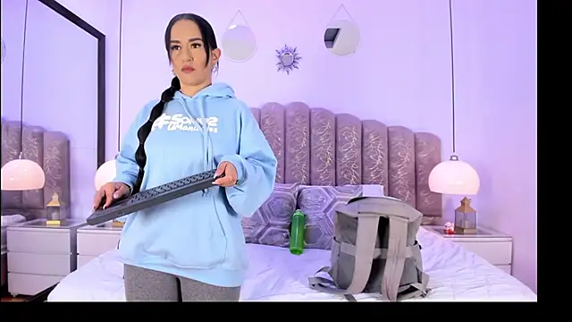 victoria cooper3 online show from 03-12-26, 12:33