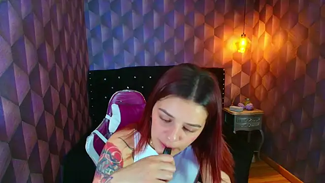 LiaHarryis online show from 11-08-25, 05:12