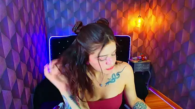 LiaHarryis online show from 02-14-26, 05:43