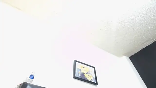 candyladyboy online show from 04-15-26, 09:37