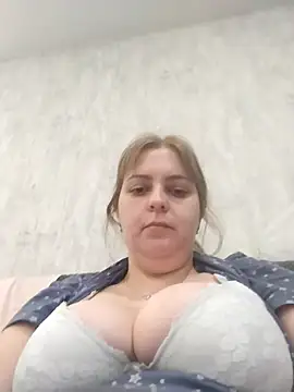 Lady nice cat online show from 10-18-25, 04:30