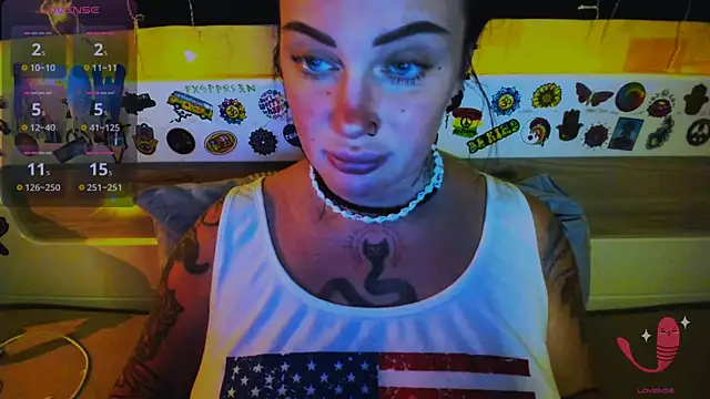 Snapshot of EllieOz chatting on 01-18-26, 06:12 EllieOz online show from 01-18-26, 06:12