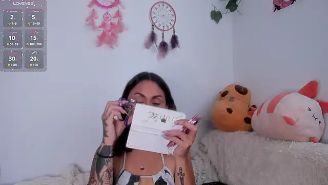 Violette-Ramirez01 online show from 02-10-26, 06:34