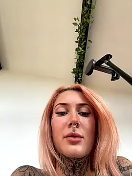 Stella-Kink online show from 11-05-25, 01:11