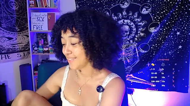Snapshot of ela_0 chatting on 06-10-26, 03:50 ela 0 online show from 06-10-26, 03:50