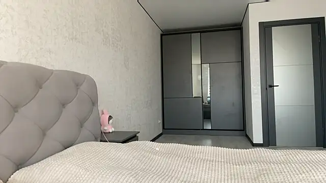 GracefulCharm online show from 03-22-25, 05:49