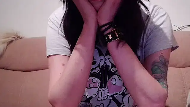 LauraBaby online show from 03-10-25, 06:01