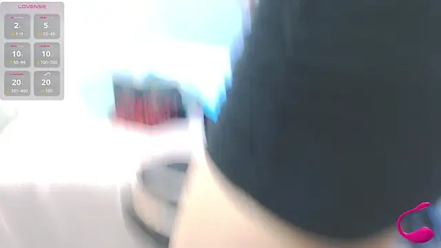 Snapshot of sasha_mom69_ chatting on 01-17-26, 04:22 sasha mom69 online show from 01-17-26, 04:22