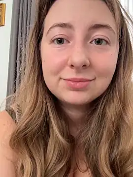 Snapshot of curvyflawless chatting on 10-26-25, 06:41 curvyflawless online show from 10-26-25, 06:41