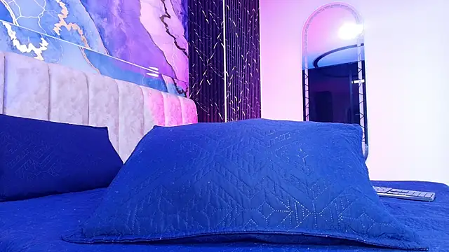 arl chloee online show from 04-22-26, 03:09