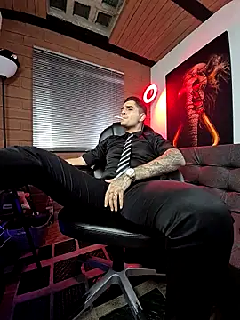 Nicolas Fellener online show from 12-26-24, 05:26