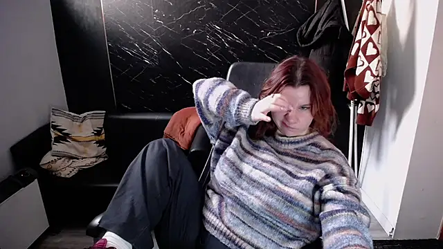 Snapshot of littleviki7 chatting on 11-13-25, 08:13 littleviki7 online show from 11-13-25, 08:13