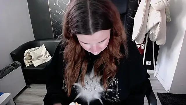 Snapshot of littleviki7 chatting on 01-16-26, 08:29 littleviki7 online show from 01-16-26, 08:29