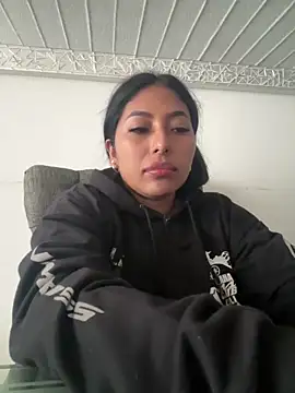 emmyjhonson07 online show from 04-20-26, 11:46