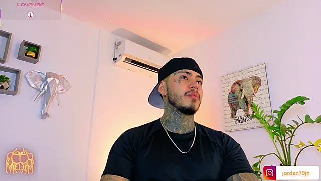 JordanSmiith  online show from 07-07-26, 10:58