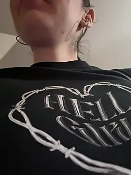 naughty lucifer online show from 01-11-26, 04:34